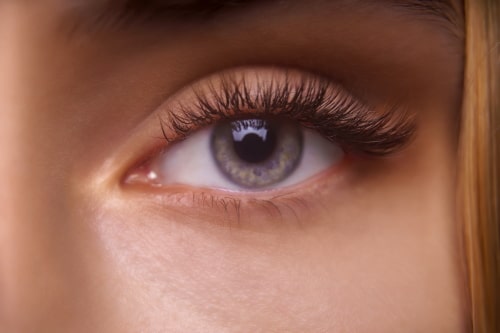 Die Gefahren der Wimpernverlngerung: Lohnt es sich wirklich?  Dr. Massing  Cosmetics