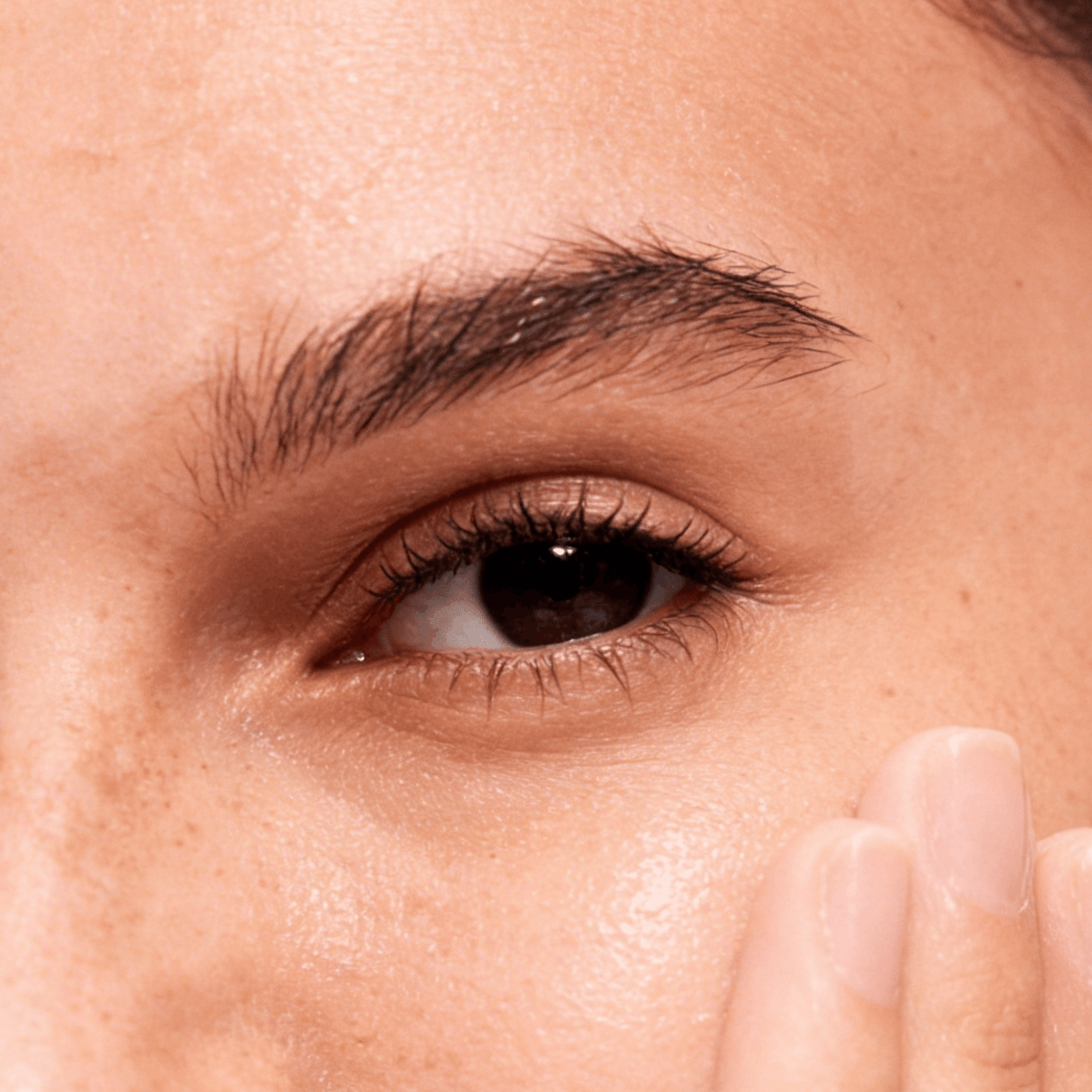 Hautbedürfnis: Kurze Wimpern