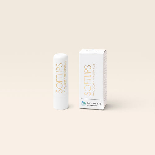 Freisteller Dr. Massing SoftLips Lippenpflege mit Hyaluron Lippenpflege mit Sheabutter Detailansicht goldene Verpackung