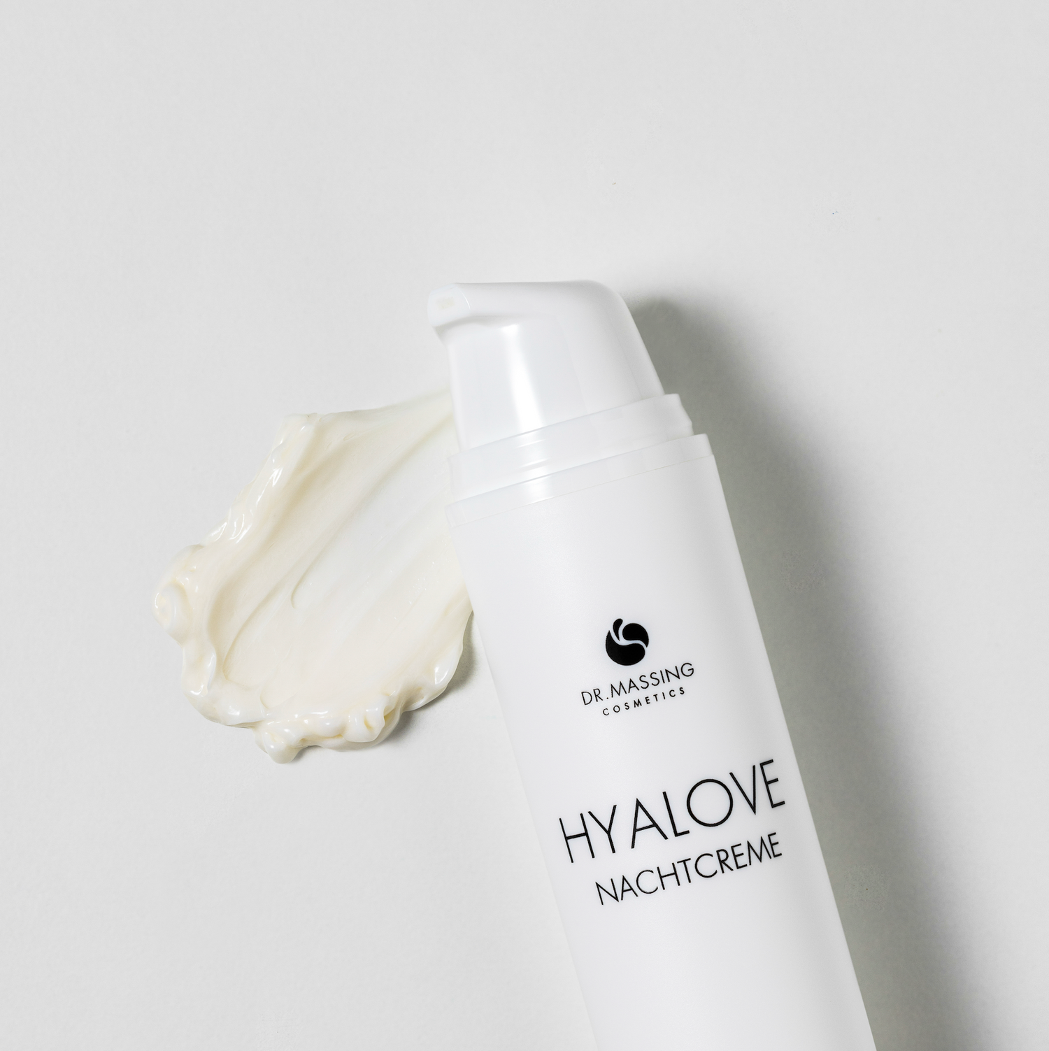 Detailaufnahme Hyalove Nachtcreme mit Textur