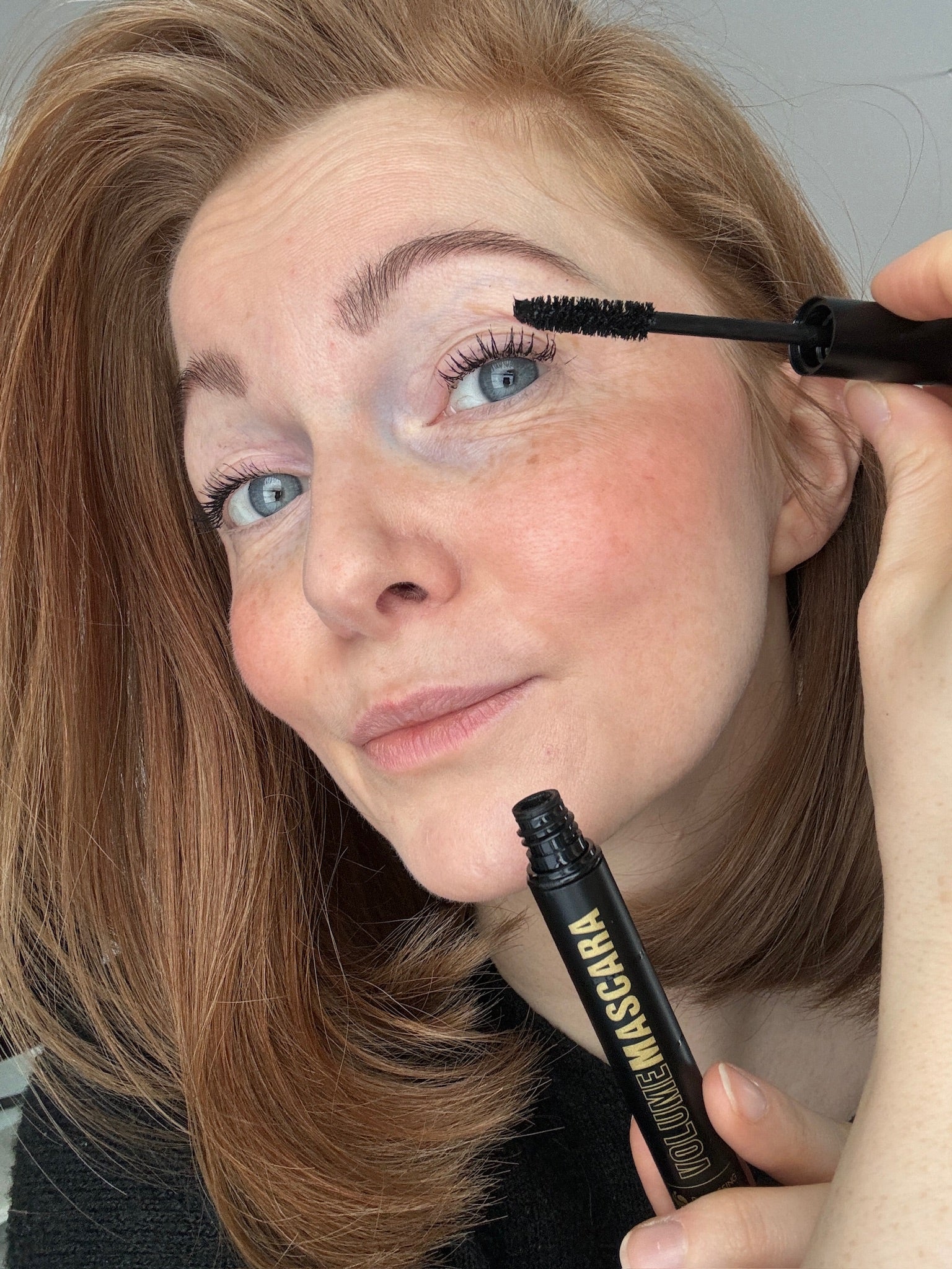 1. Schritt der Anwendung Mascara von Dr. Massing