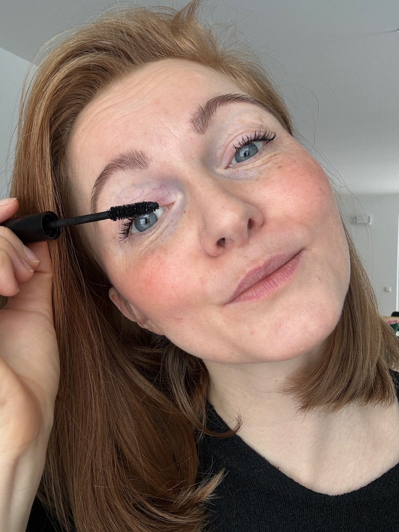 2. Schritt der Anwendung Mascara von Dr. Massing